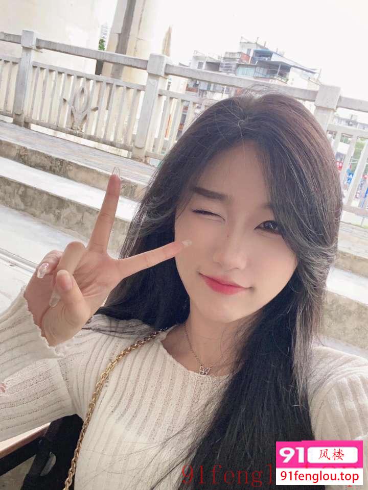 极品粉嫩大胸盘正条顺敏感体质