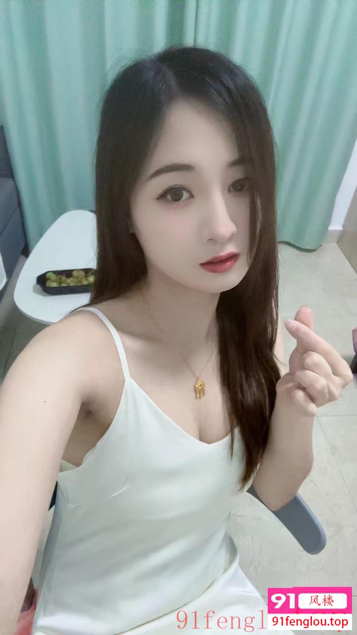 嘉禾望岗  车模小美