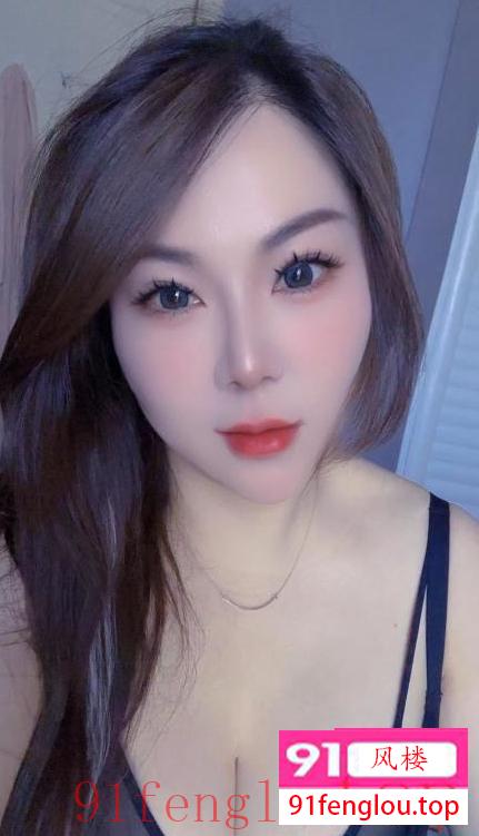 体验蜀山大奶黎黎