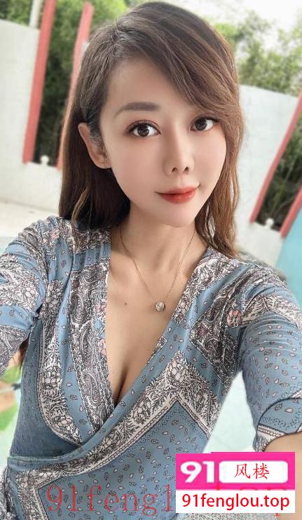 风骚主动后入长腿妹