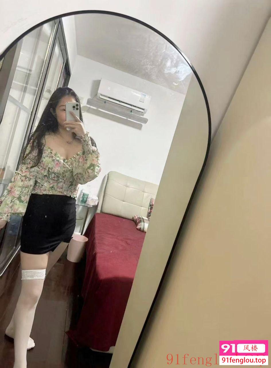 余杭性感苗条服务系人妻