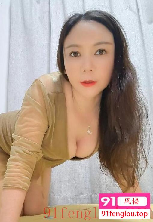 福田石厦长发姐姐