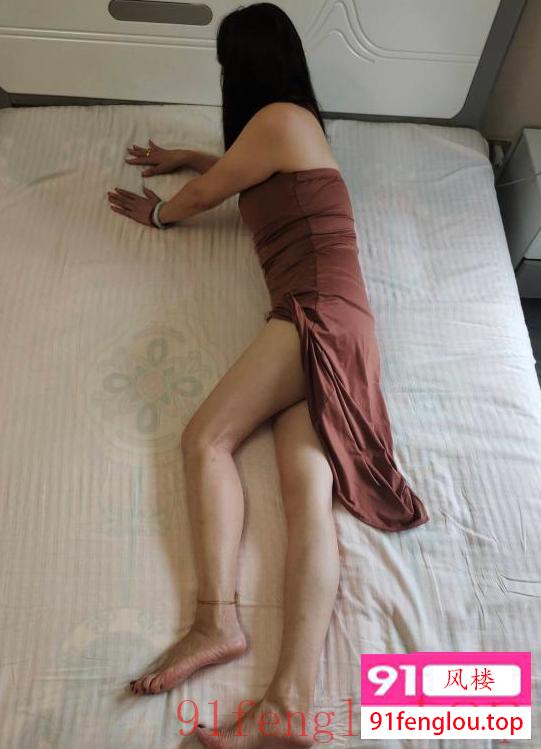 鑫恒广场长腿少妇