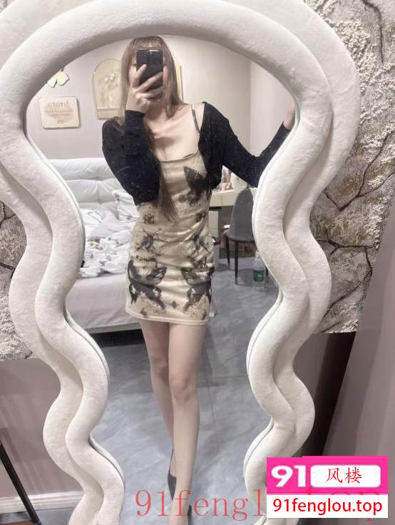 肤白水多长腿骚妇