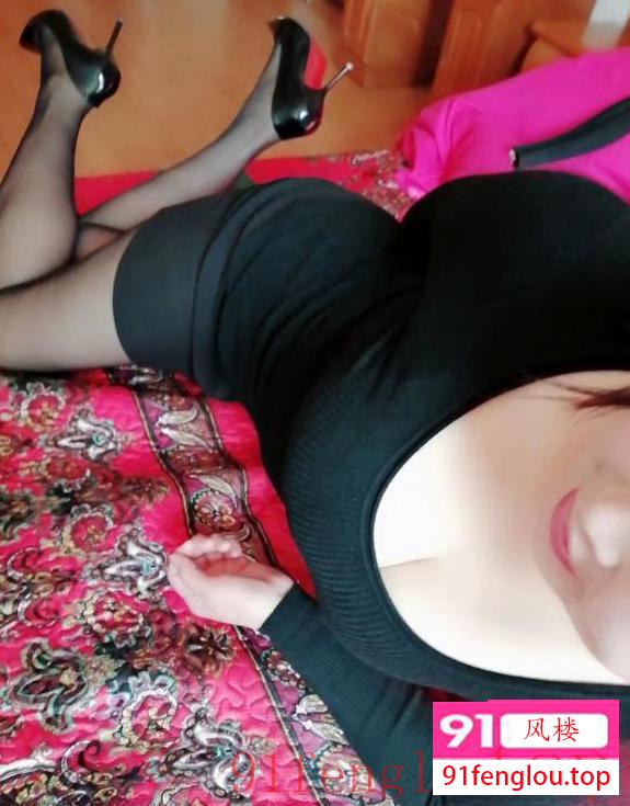 熟妇芳姐抗干泄火