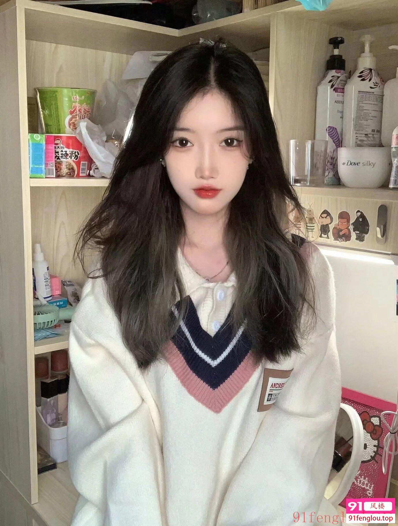 大一学生妹初次下海兼职