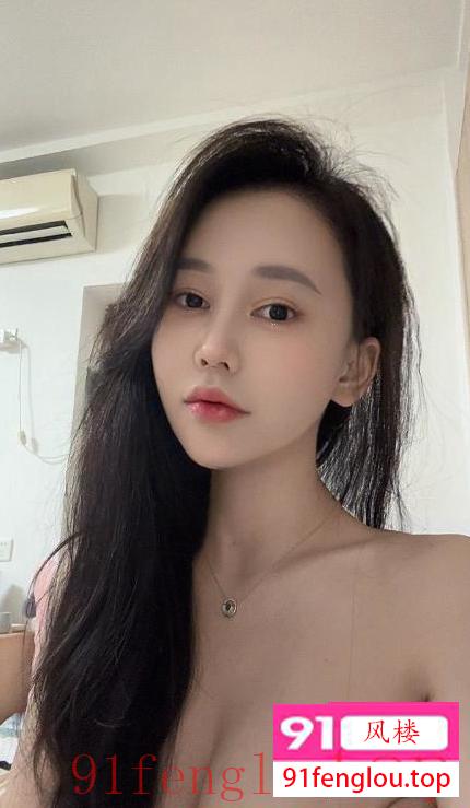 天河腿长大胸小姐姐