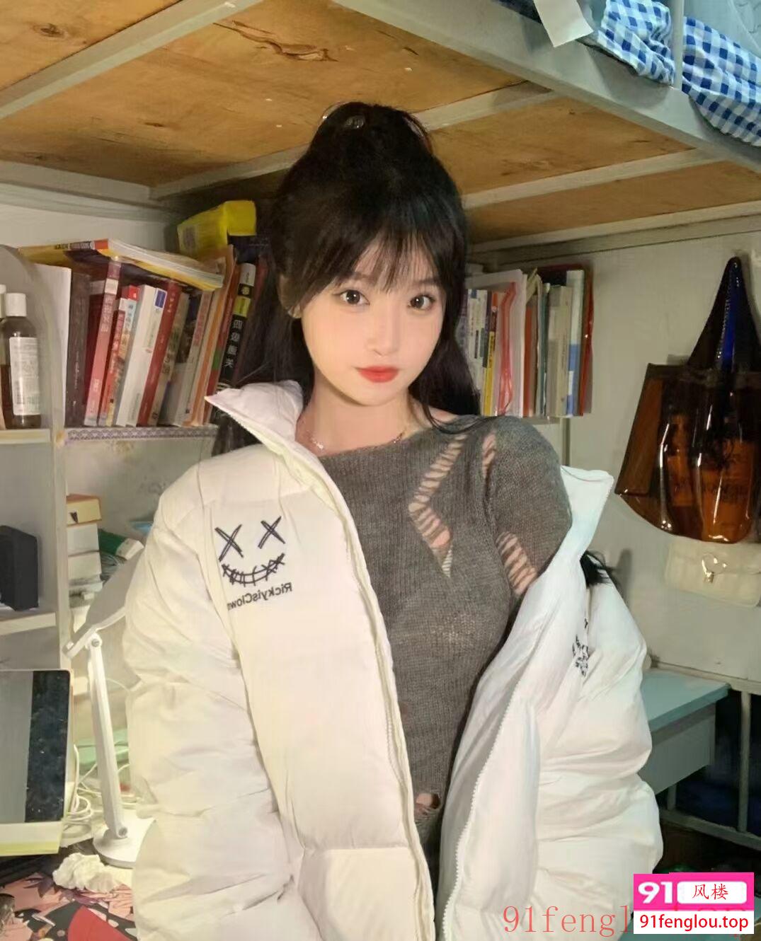 刚下海有房可外出的学生妹