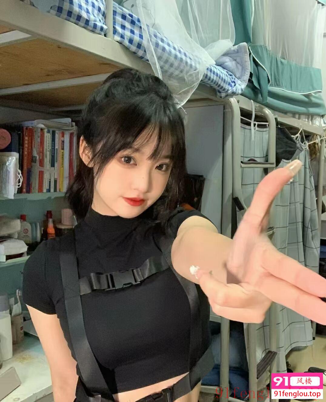 刚下海有房可外出的学生妹