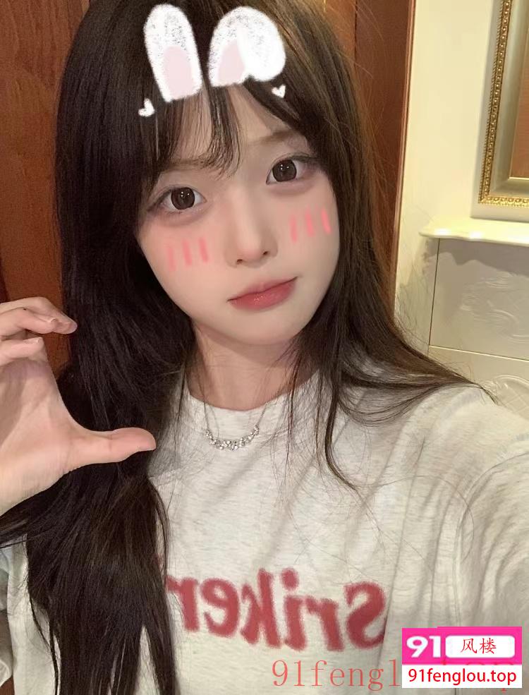 清纯小萝莉带楼兼职外出