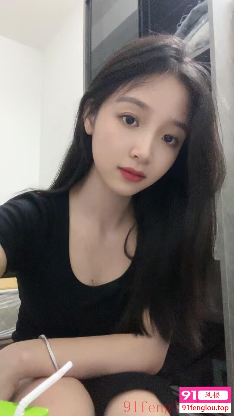 萝莉妹一线天小逼逼